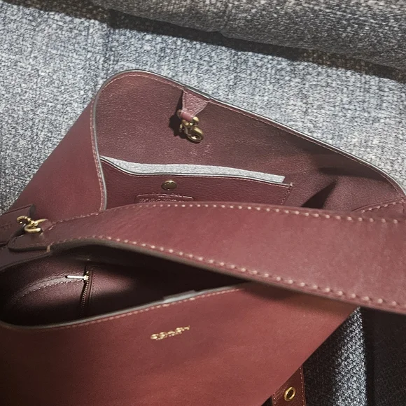 Coach Merlot Burgundy Bleeker Bucket Leather Shoulder Bag - Picture 6 of 14